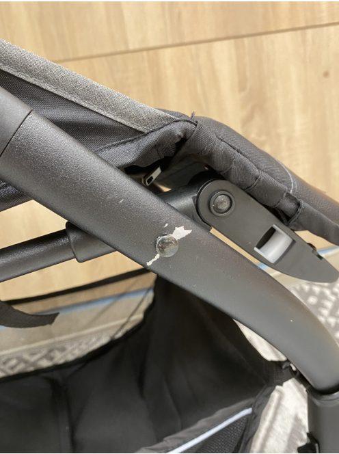 LIONELO Zoey sport babakocsi-szürke 6- 36 hó korig -OUTLET termék