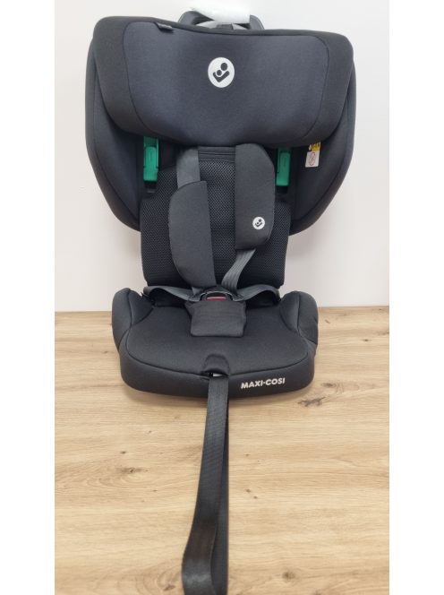 Maxi-Cosi Nomad Plus összecsukható autósülés 67-105 cm-ig. OUTLET termék