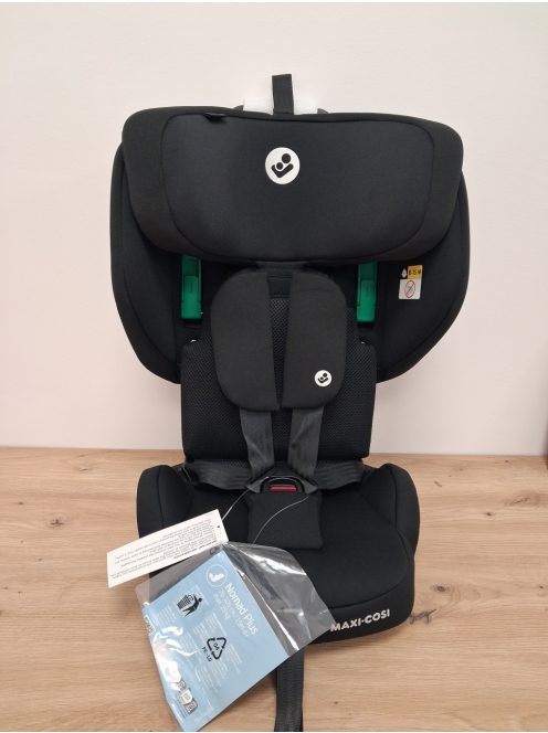 Maxi-Cosi Nomad Plus összecsukható autósülés 67-105 cm-ig. OUTLET termék