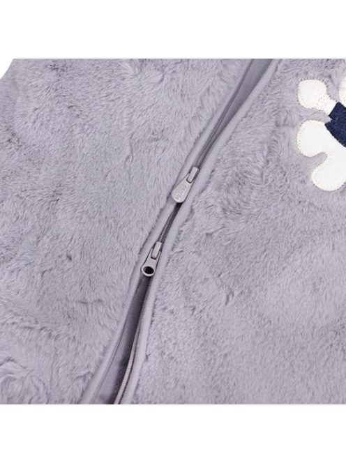 Leerija macis kapucnis overál- OUTLET termék