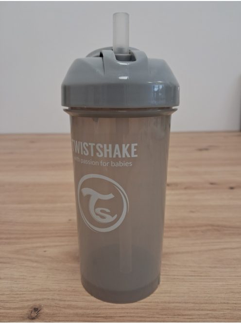 Twistshake szívószálas itató, OUTLET termék