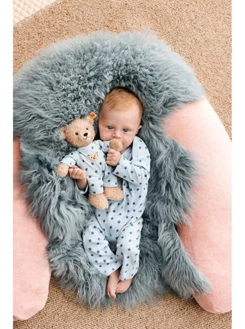 Steiff Teddy and Me plüss fiú mackó pizsamában-25cm, OUTLET termék