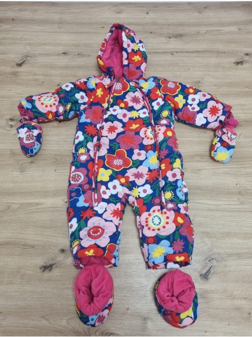 Kapucnis overál kesztyűvel és cipővel- 18-24hó, OUTLET termék