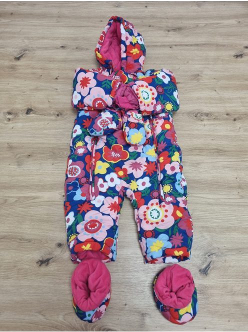 Kapucnis overál kesztyűvel és cipővel- 18-24hó, OUTLET termék