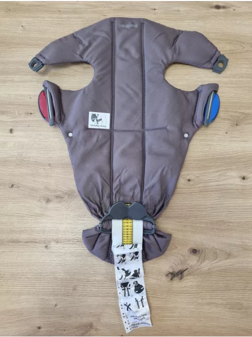 BABYBJÖRN Mini Soft hordozó- sötét lila, Outlet termék