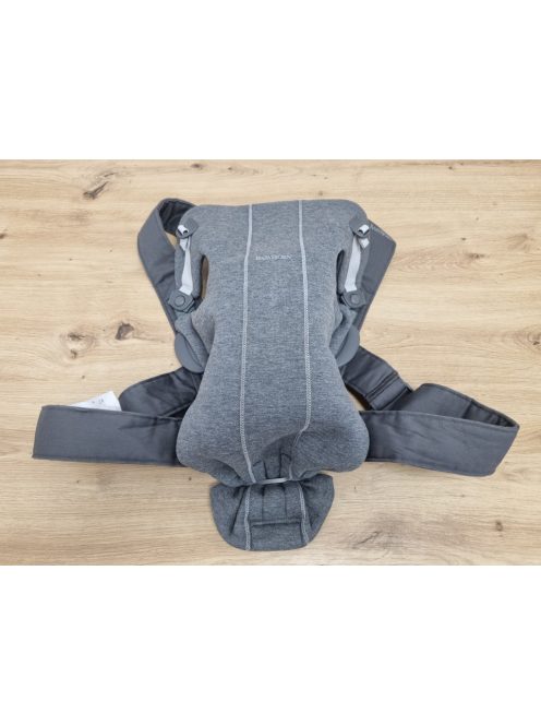 BABYBJÖRN Mini Soft - sötétszürke, 0-12 hó, 3,2-11 kg, OUTLET termék