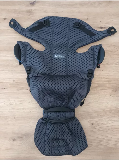 BabyBjörn Move Air Mesh babahordozó 3D hálós-antracitszürke- Outlet termék