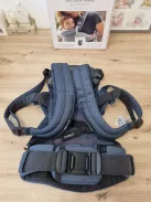 BabyBjörn Harmony 3D hálós babahordozó - sötétkék, OUTLET termék