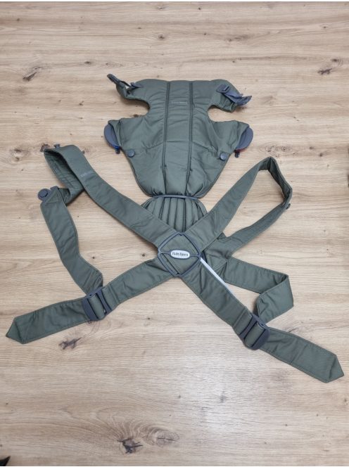 BabyBjörn babahordozó Mini, Comfy cotton-sötétzöld. OUTLET termék