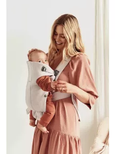 BABYBJÖRN Mini Soft hordozó- light beige Outlet termék