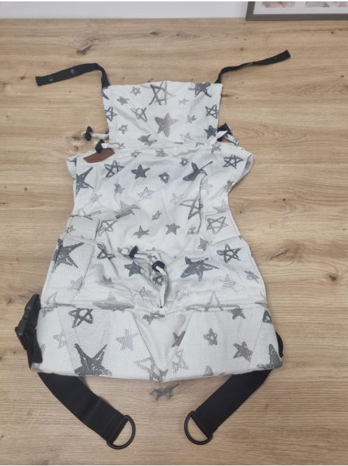 Hoppediz Babytrage Primeo babahordozó. Outlet termék