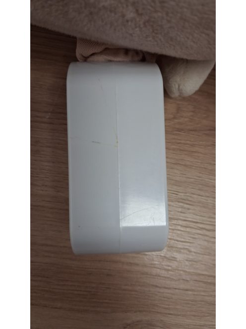 TOMMEE TIPPEE Bennie Medve alvássegítő sírásszenzorral- OUTLET termék