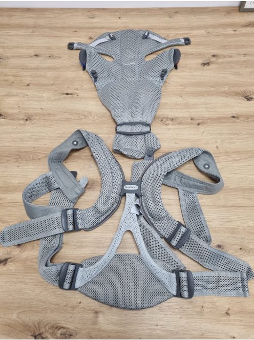 BabyBjörn Move babahordozó 3D hálós. Outlet termék