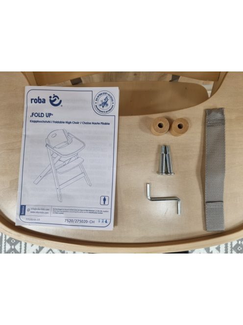roba Okos Összecsukható Fa Etetőszék. OUTLET termék