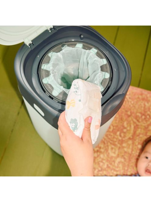 Tommee Tippee Twist and Click pelenkatartó 6x utántöltő. OUTLET termék