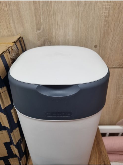 Tommee Tippee Twist and Click pelenkatartó 6x utántöltő. OUTLET termék