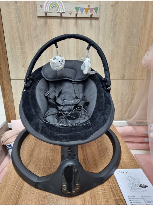 MoMi KENANI ONYX baba ringató, 9 kg-ig , Bluetooth. OUTLET termék