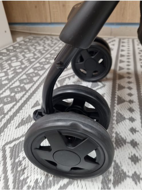 Hauck Buggy Sport, ultra könnyű - mindössze 5,9 kg. OUTLET termék