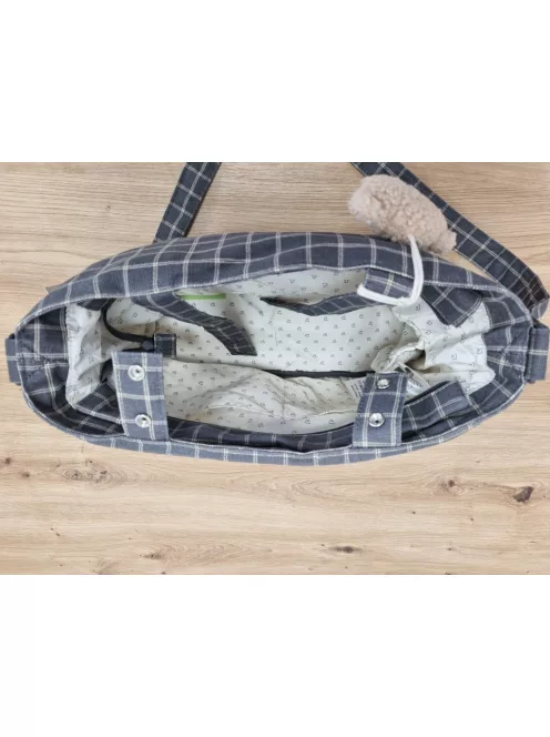 Tartan kockás pelenkázó táska. OUTLET termék