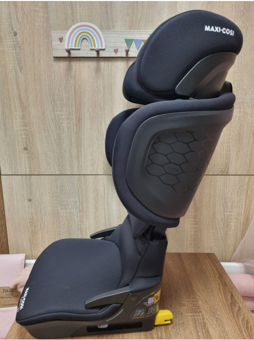 Maxi-Cosi Tanza i-Size hordozható gyerek autósülés OUTLET termék