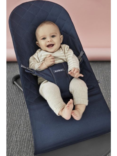 BabyBjörn Babywippe Bliss Cotton pihenőszék. OUTLET termék