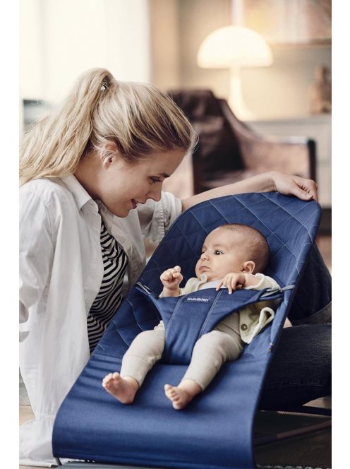BabyBjörn Babywippe Bliss Cotton pihenőszék. OUTLET termék