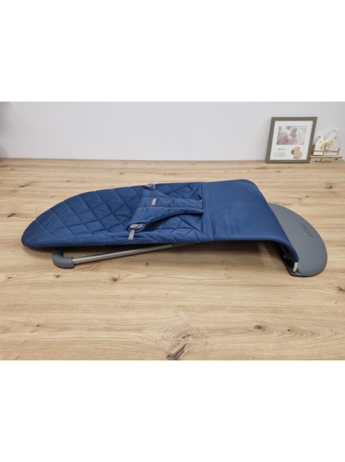 BabyBjörn Babywippe Bliss Cotton pihenőszék. OUTLET termék