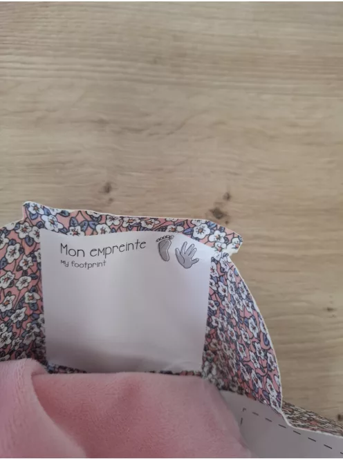 DouDou Boh'aime plüss nyuszi szundikendővel, OUTLET termék
