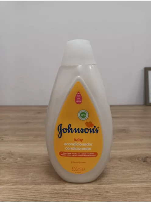 Johnson's baba hajkondícionáló sampon, OUTLET termék
