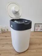 Tommee Tippee Twist&Click pelenkatartó 6 db utántöltővel, OUTLET termék