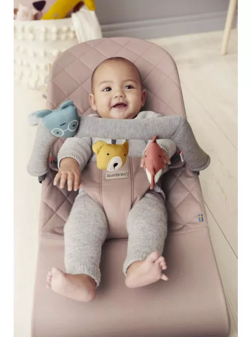 BabyBjörn Soft Friend plüss játékív pihenőszékre, OUTLET termék