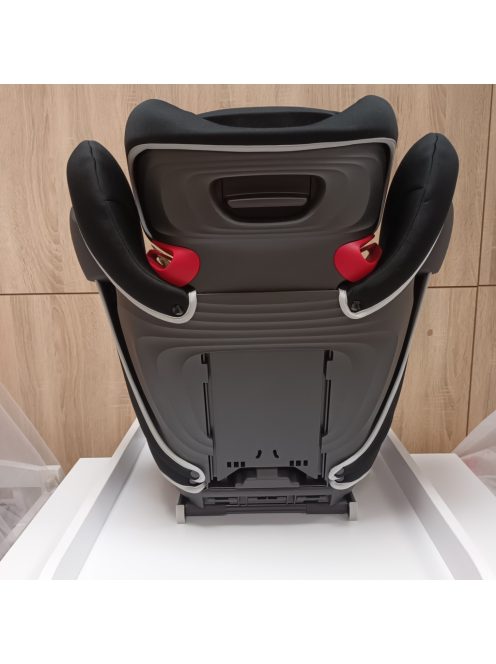 CYBEX Silver Solution B4 i-Fix Gyermek autósülés pohártartóval ISOFIX-szel és anélkül, Outlet termék, Kb. 3-12 év (100-150 cm), kb. 15-50 kg, Volcano Black