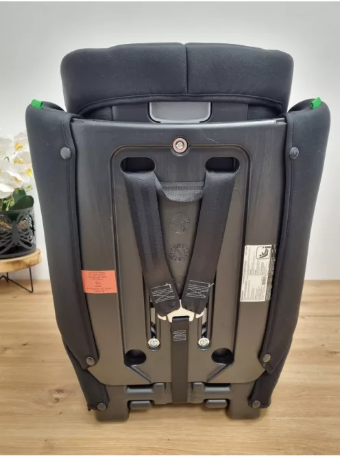 KikkaBoo i-Pass 76-150cm gyerekülés, fekete szìnű OUTLET termék