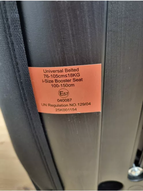 KikkaBoo i-Pass 76-150cm gyerekülés, fekete szìnű OUTLET termék