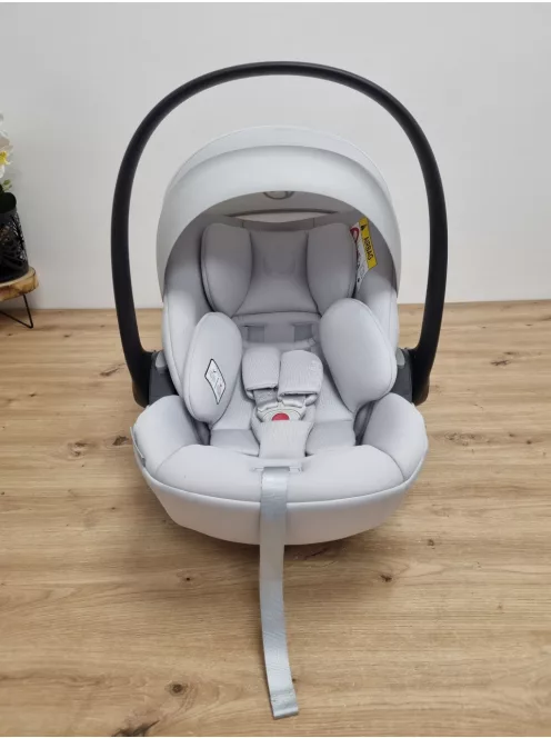 CYBEX Gold Cloud G i-Size 40-87cm Comfort babahordozó (talp nélkül), világos szürke színű OUTLET termék