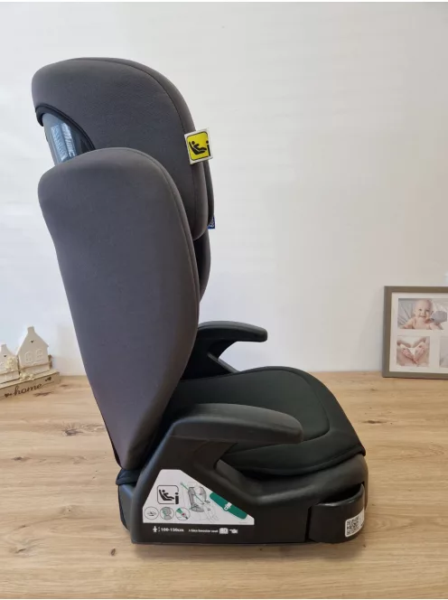 Graco Junior Maxi i-Size gyerekülés , kb. 3,5-12 éves korig (100-150 cm) fekete OUTLET termék