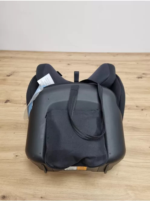 Maxi-Cosi Nomad Plus összecsukható autósülés 76-105 cm-ig. OUTLET termék