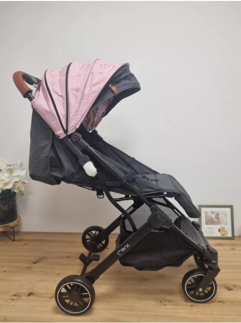 Momi Estelle kompakt babakocsi, OUTLET termék