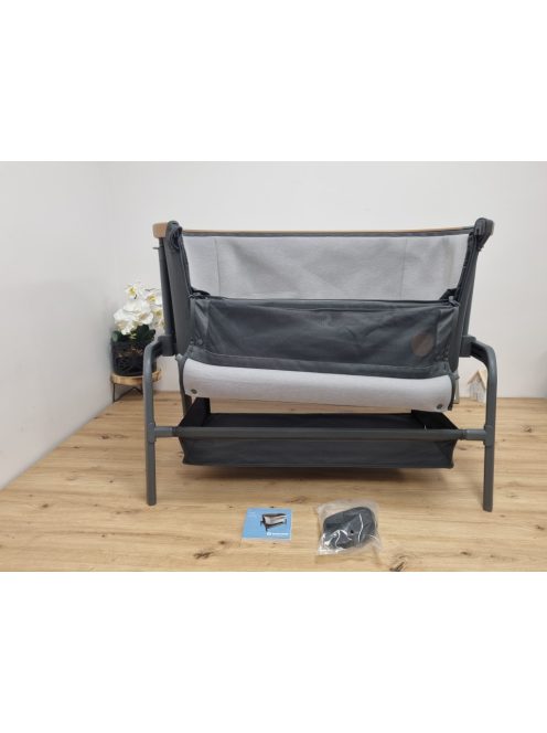 Maxi-Cosi Iora babaöböl-Essential Graphite, OUTLET termék