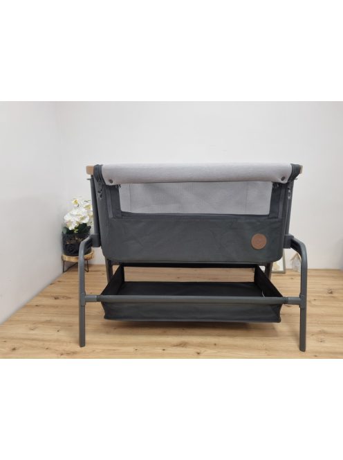 Maxi-Cosi Iora babaöböl-Essential Graphite, OUTLET termék