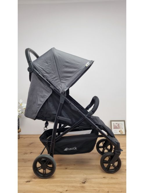 Hauck Rapid 4 babakocsi, születéstől 22 kg-ig, Outlet termék 