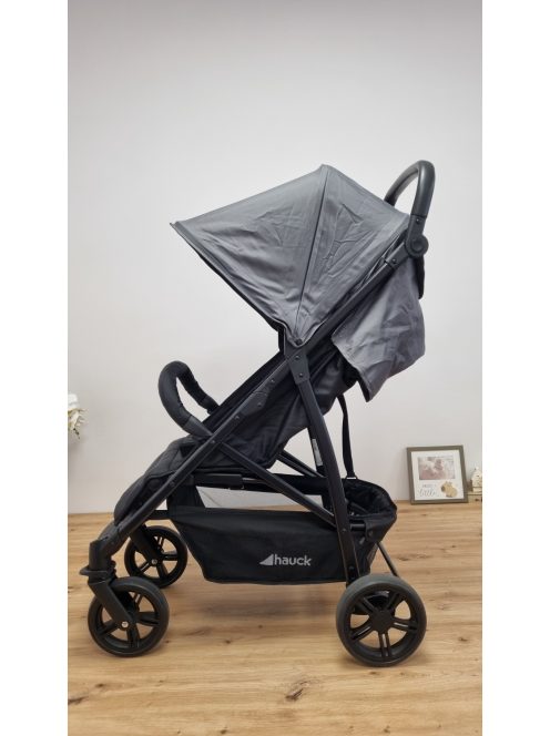 Hauck Rapid 4 babakocsi, születéstől 22 kg-ig, Outlet termék 