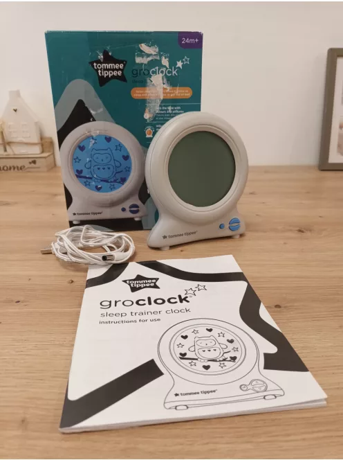 Tommee Tippee alvástréner ébresztőóra és éjjeli fény, OUTLET termék