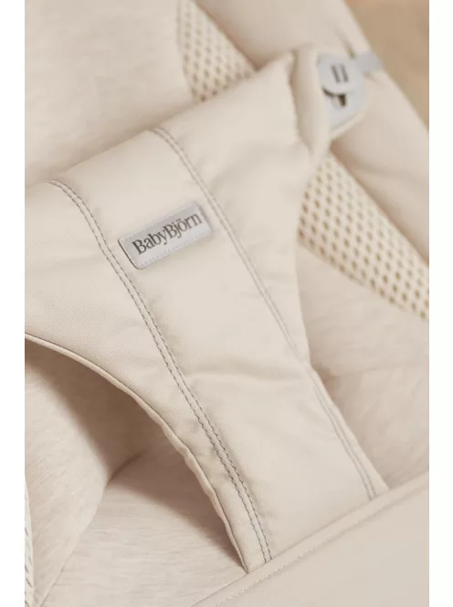 BabyBjörn Balance Soft pihenőszék- Light Beige, OUTLET termék