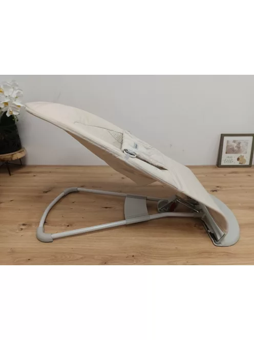 BabyBjörn Balance Soft pihenőszék- Light Beige, OUTLET termék
