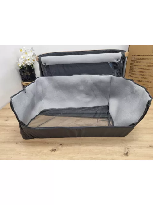 Maxi-Cosi Iora babaöböl-Essential Graphite, OUTLET termék