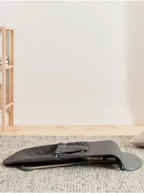 BabyBjörn Bliss pihenőszék- antracit, OUTLET termék