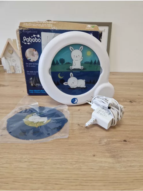 Pabobo Stupid Essential nappal-éjszaka tanulást segítő digitális ébresztőóra, fehér OUTLET termék