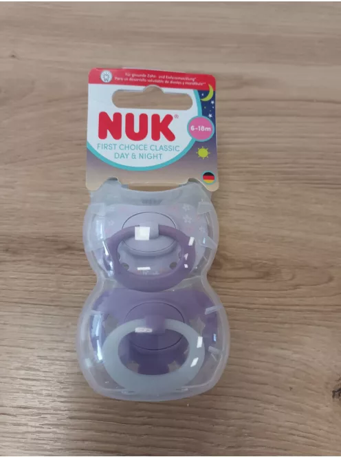 NUK First Choice Classic Day & Night baba cumi, 6-18 hónap OUTLET termék