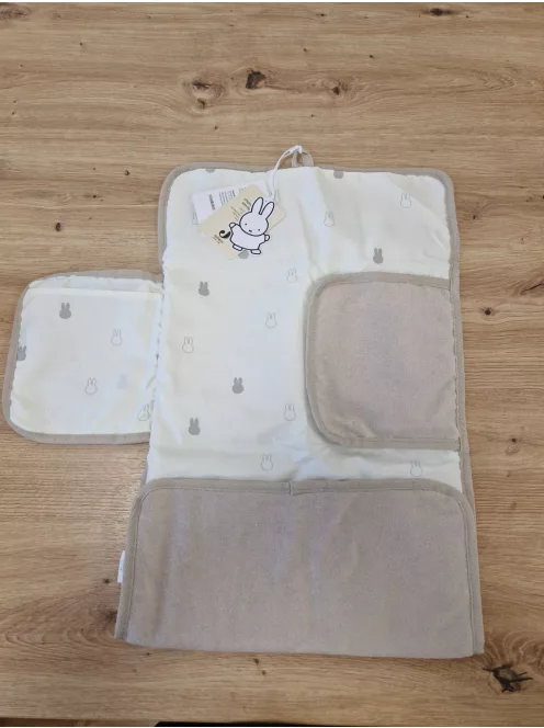 Jollein pamut pelenkázó alátét - Miffy nougat, Kihajtva mérete: 28 x 70 cm OUTLET termék